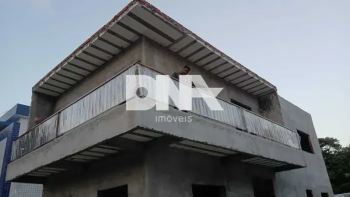 Casa de rua : Duplex / Residencial / Jardim Oceania
