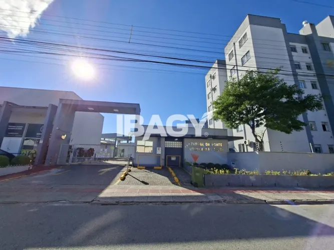 Excelente Apartamento 2 dormitório(s) em Ponte do Imaruim - Palhoça