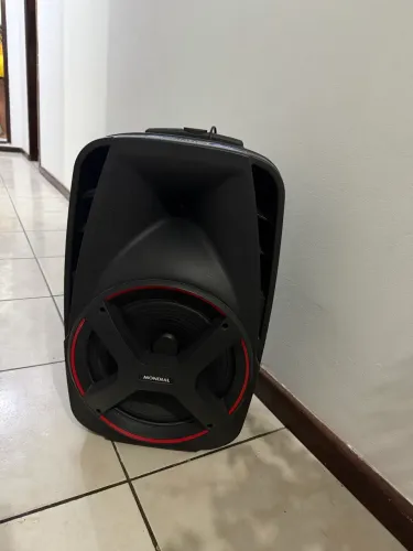 Caixa de som mundial 550w 