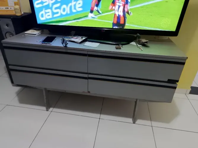 Vende se estante/hack