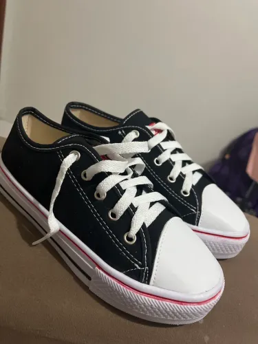 Tênis infantil tamanho 32