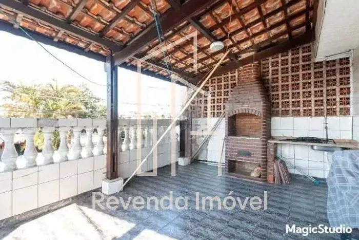 Casa Assobradada com 2 dormitórios de 140m2 em Itaquera