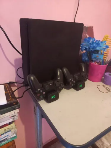 PS4 Slim 1T Seminovo