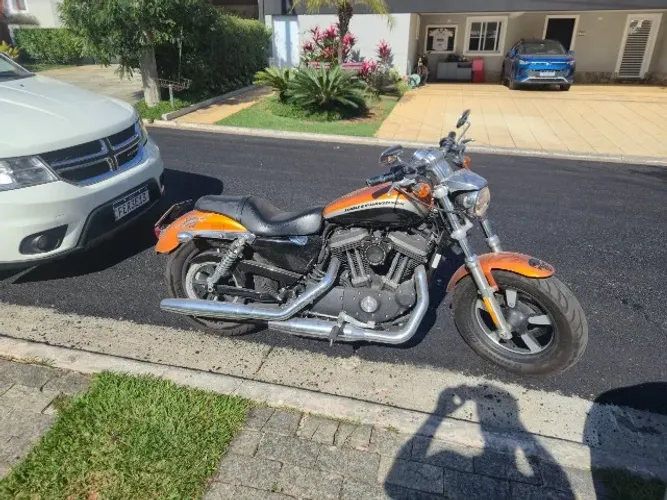 Harley Davidson XL1200ca 2014 Laranja