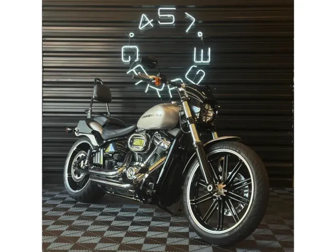 SOFTAIL BREAKOUT FXBRS PRATA 2018/2018