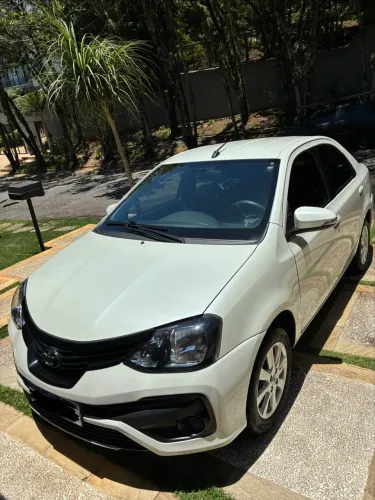 Toyota Etios X Plus Sedan 1.5 Flex 16V 4P Mec. 2019