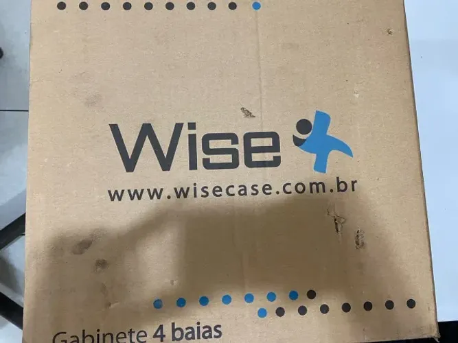 Gabinete de Computador ATX WiseCase 4 Baias (Novo/Na Caixa)