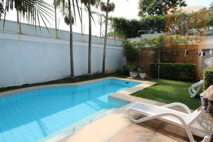 Casa com piscina e 4 suítes à venda, 387 m² por R$ 5.000.000 - Vila Madalena - São Paulo/S
