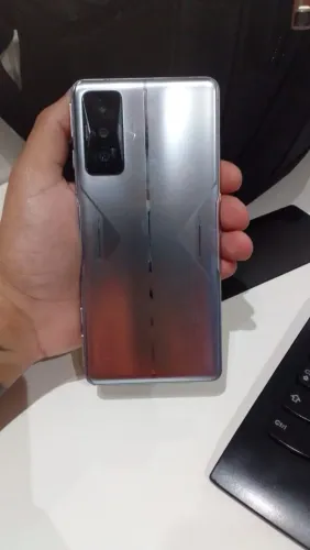 Xiaomi Poco F4 GT 5G 128Gb 8Gb ram