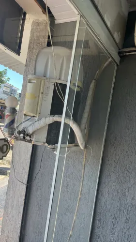 Ar condicionado springer 18btus 220v