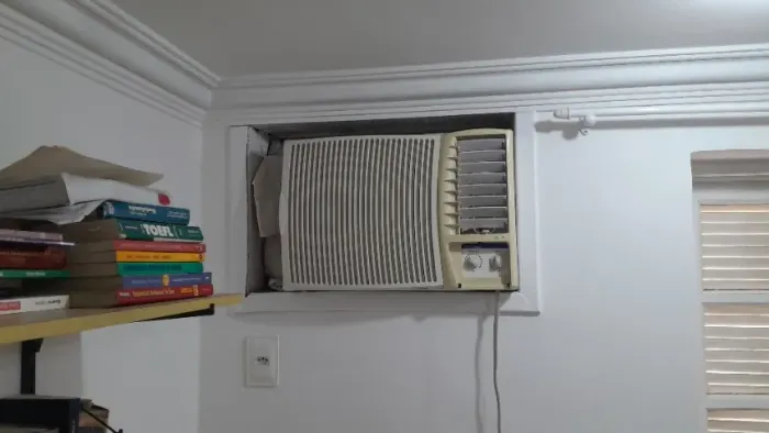 Ar Springer MiniMax 12 mil Btu's gelando Vila Isabel, RJ