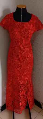 VESTIDO VERMELHO