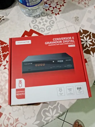 Vendo conversor de digital novo na caixa