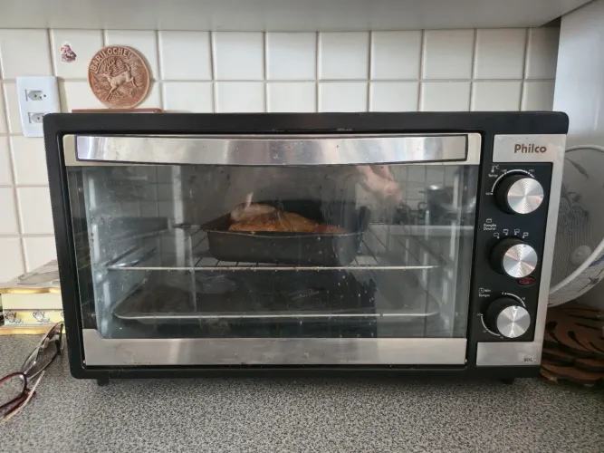 Forno elétrico philco 50L