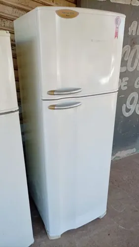 GELADEIRA ELECTROLUX FROST FREE