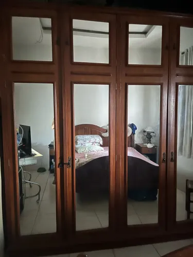 Roupeiro casal em madeira