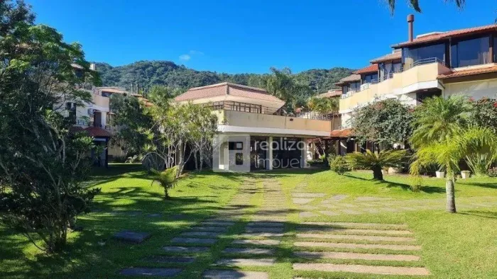 Casa com 3 dormitórios à venda por R$ 1.300.000,00 - Cachoeira do Bom Jesus - Florianópoli