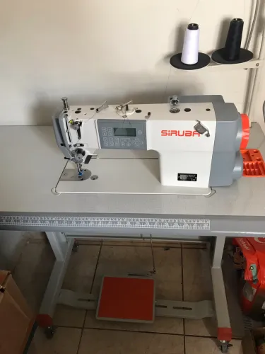 Máquina de costura industrial eletrônica 