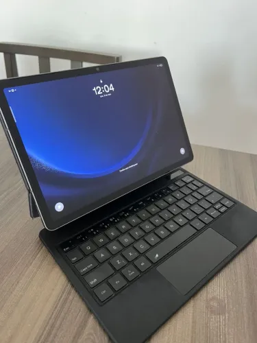Samsung Galaxy S9 FE + SPen + Capa + Teclado Bluetooth