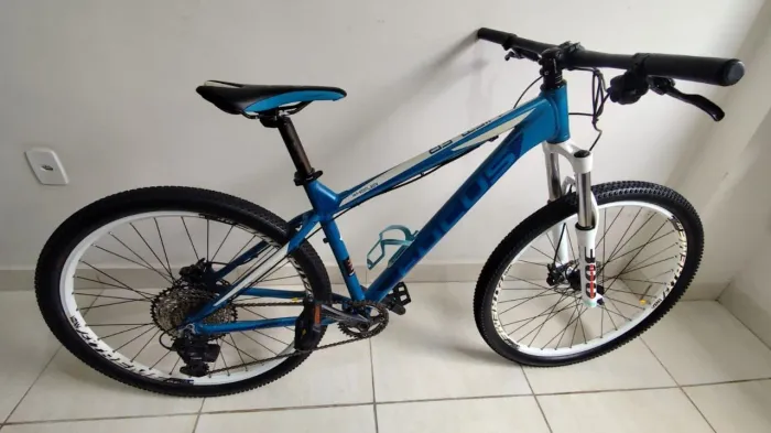 Bicicleta Focus Whistler 27,5 M SRAM SX 12v - revisada
