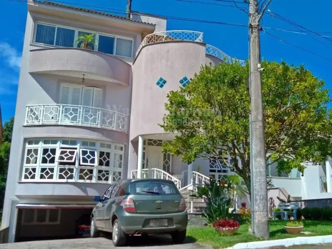 Casa em Condomínio para Venda em Porto Alegre, Agronomia, 6 dormitórios, 2 suítes, 6 banhe