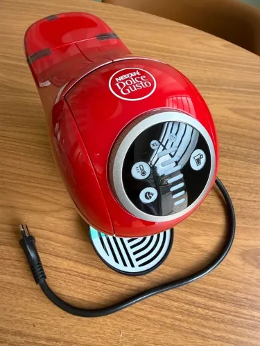 Cafeteira Dolce Gusto
