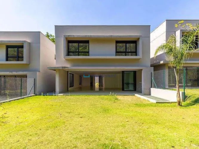 Casa em condomínio de alto padrão, à venda, com 838 m², 4 quartos, 6 vagas, na Chácara San