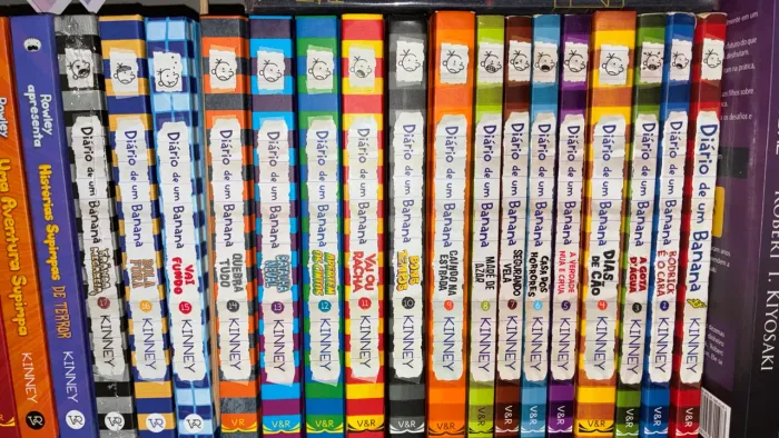 coleçao do livro ?Diário de um banana? do 1 ao 17