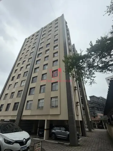 Lindo Apartamento Reformado no Barro Vermelho 2 Quartos (1 c/ Closet Ampliado) e 90m²