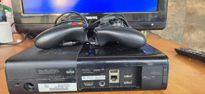 Xbox 360 Slim