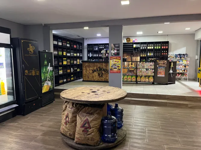 VENDO DISTRIBUIDORA DE BEBIDAS COMPLETA 