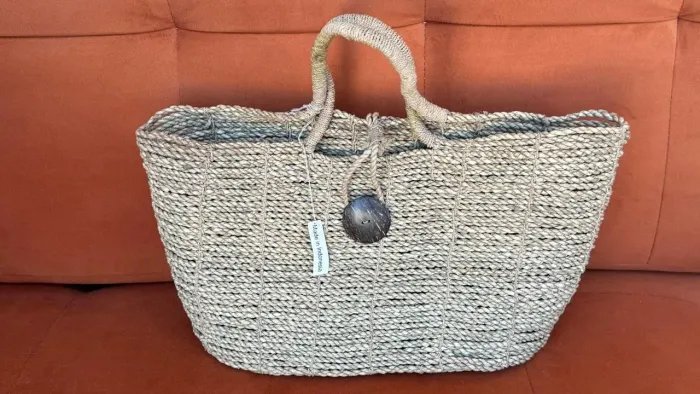 Bolsa de Praia Artesanal em Palha Natural Importada (Made in Indonesia)