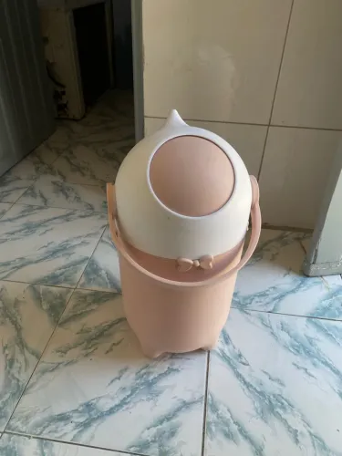 Lixeira higiênica, venda rápida !!