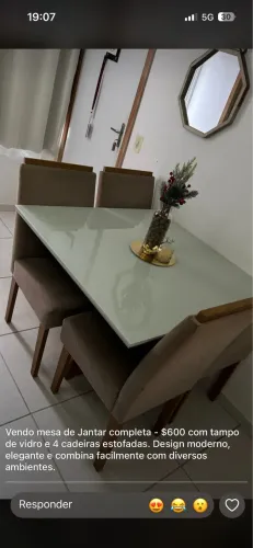 Mesa de jantar 4 cadeiras
