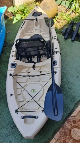 Vendo caiaque Caiman 100 de pouco uso com cadeira e remo