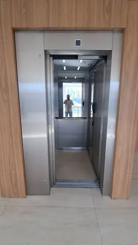 ELEVADOR ELÉTRICO SEM CASA DE MAQUINA