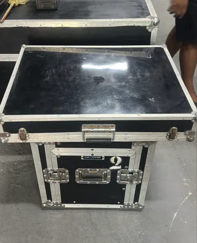 1 Hard Case maleta 73,5x56,5x12,5