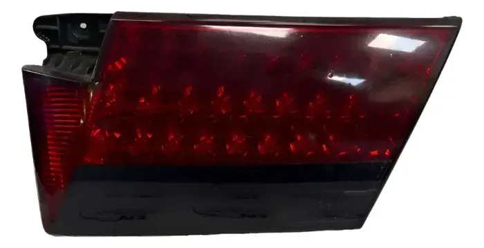 Lanterna Da Tampa Direita Hyundai Azera 05/11 924043lo N108 (Usado) / V12