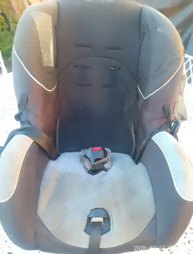 Cadeira de segurança infantil para carro