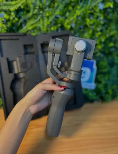 OSMO MÓBILE 2 ESTABILIZADOR DJI CINZA SEMINOVO IMPECÁVEL 3 MESES DE GARANTIA
