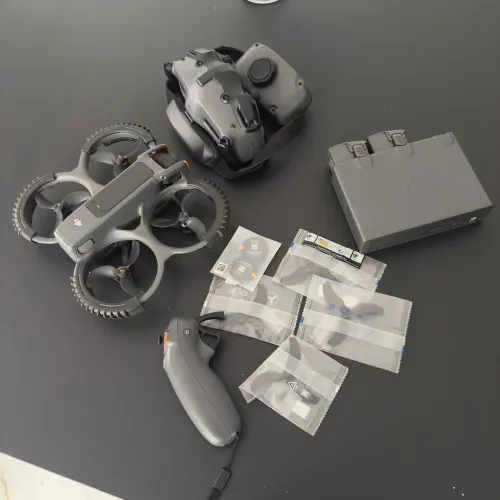 DJI Avata 2 Combo Completo (Goggles 3 + 3 Baterias + Bolsa)