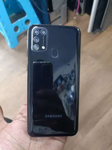 Samsung Galaxy M31 128 GB 6 RAM + Capinha e pelicula