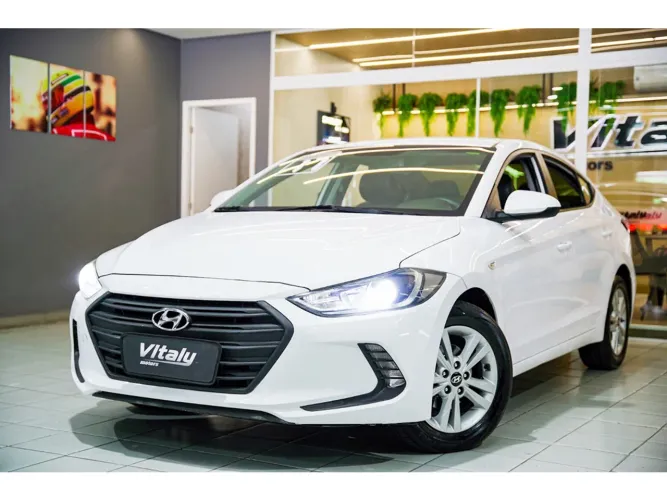 Hyundai Elantra 2.0 16V Flex Aut. 2017