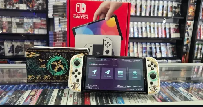 NINTENDO SWITCH OLED DESBLOQUEADO 128GB + 1 ANO DE GARANTIA