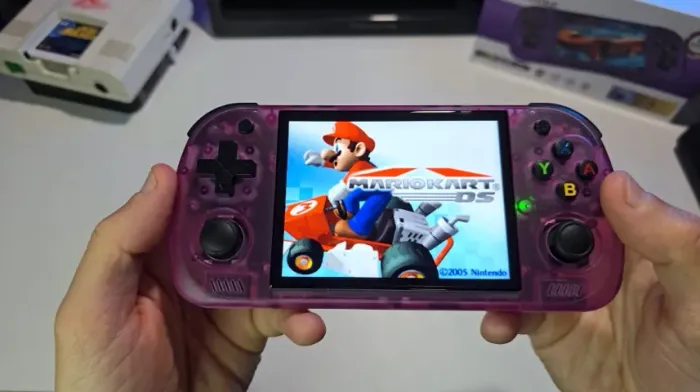 Portátil retro R36H Pro Max 64gb tela IPS 4.2" (PS1, N64, DC, PSP, SNES, Mega, MAME, etc)