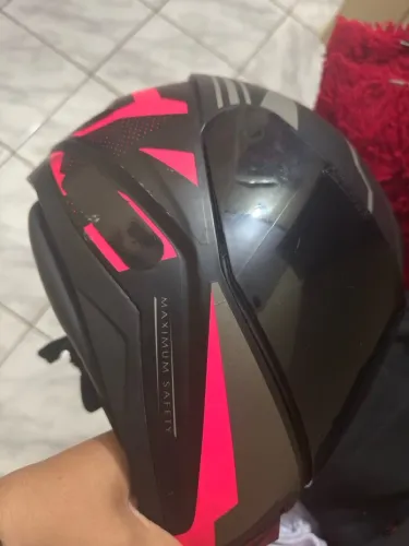 Vendo ou troco capacete em cllr