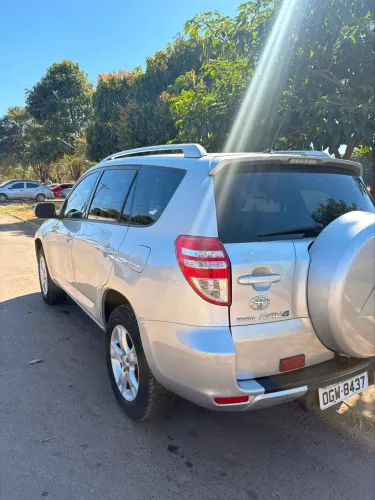 Toyota RAV4 2.4 4X2 16V 170cv Aut. 2012