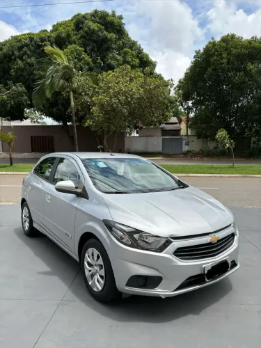 Chevrolet Onix Hatch LT 1.4 8V Flex Mec. 4P 2018