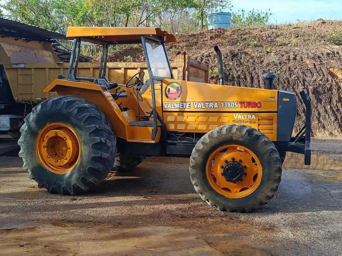Trator valmete 