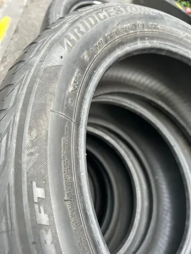 Pneus 225/50/18 Bridgestone Runflat por 290$ cada originais instalados